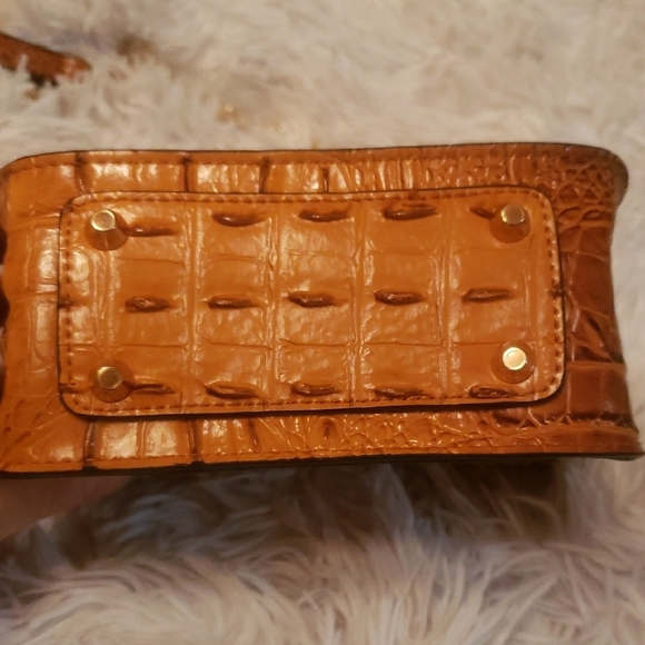 Brown and Gold Crocodile Embossed Crossbody Bag - Picture 3 of 9